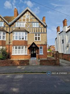 3 bedroom flat to rent, Trinity Road, Folkestone, CT20