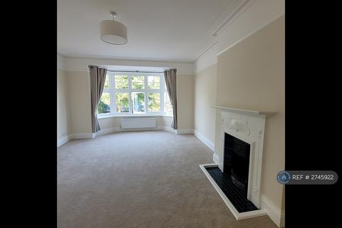 3 bedroom flat to rent, Trinity Road, Folkestone, CT20