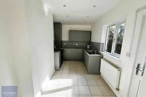 3 bedroom terraced house to rent, The Avenue, Pontycymer, Bridgend