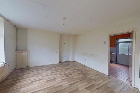 2 bedroom terraced house to rent, High Street, Porth