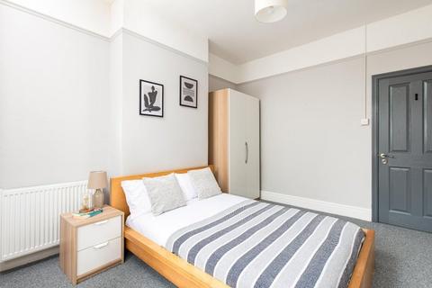 1 bedroom house to rent, Filton Avenue Horfield, Bristol BS7