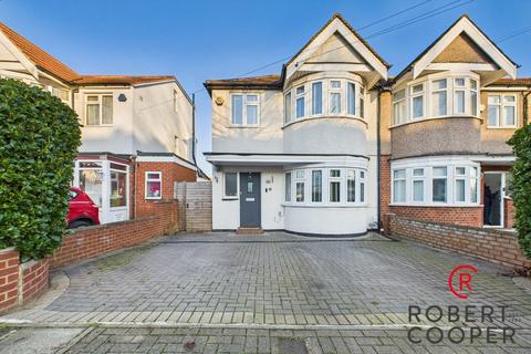 3 bedroom end of terrace house for sale, Kings Road, Harrow, HA2