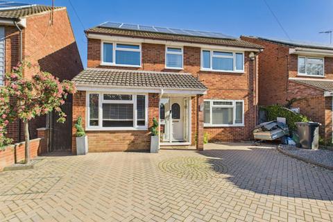 4 bedroom detached house for sale, Bradley Close, Longlevens, Gloucester