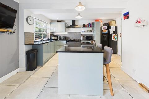 4 bedroom detached house for sale, Bradley Close, Longlevens, Gloucester