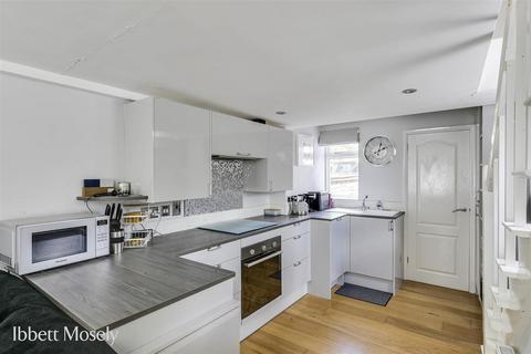 2 bedroom end of terrace house for sale, Elliotts Lane, Brasted TN16