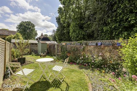 2 bedroom end of terrace house for sale, Elliotts Lane, Brasted TN16