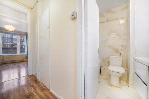 Studio to rent, Whitby House, Boundary Road, St John's Wood, London