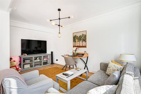 2 bedroom flat to rent, Piccadilly, Mayfair, London