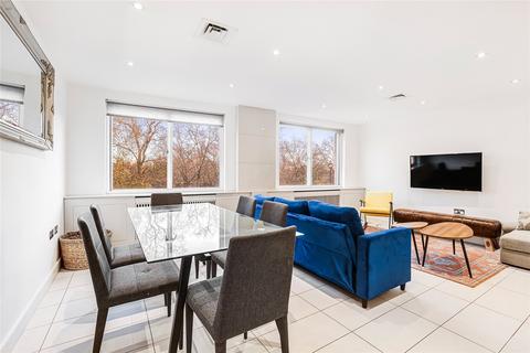 3 bedroom flat to rent, Piccadilly, London
