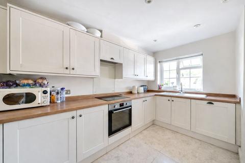 4 bedroom terraced house for sale, Cumberland Avenue, Guildford, Surrey, GU2