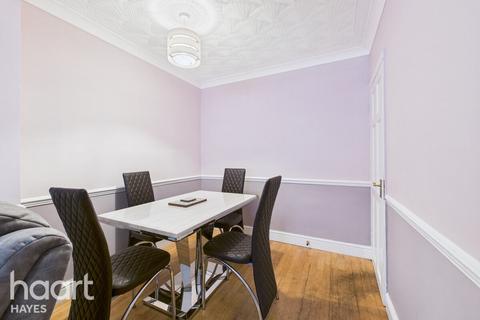 3 bedroom end of terrace house for sale, Whittington Avenue, Hayes
