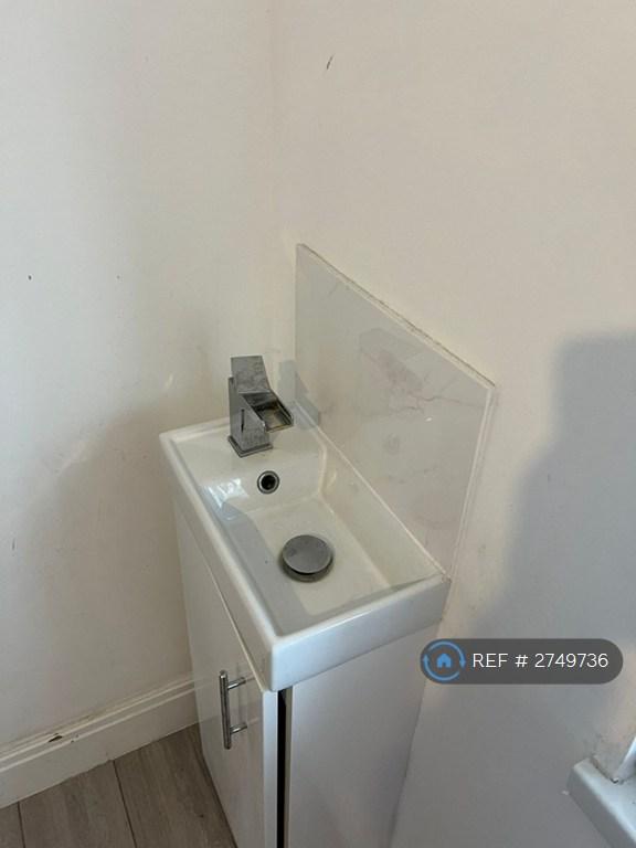 Basin In Room
