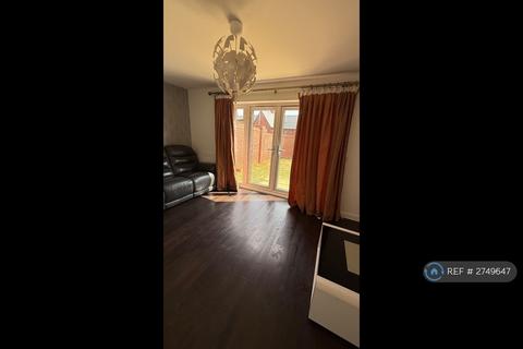 3 bedroom semi-detached house to rent, Longhorn Drive, Milton Keynes, MK8