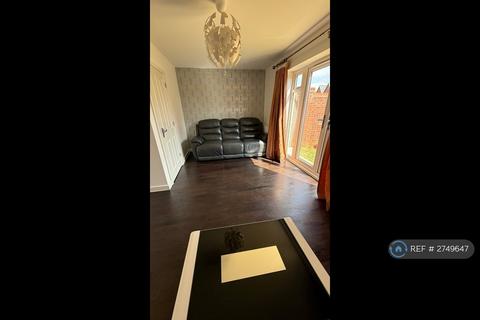 3 bedroom semi-detached house to rent, Longhorn Drive, Milton Keynes, MK8