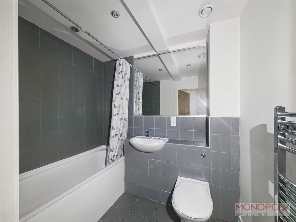 CAM04439 G0-PR0197-STILL001.jpg