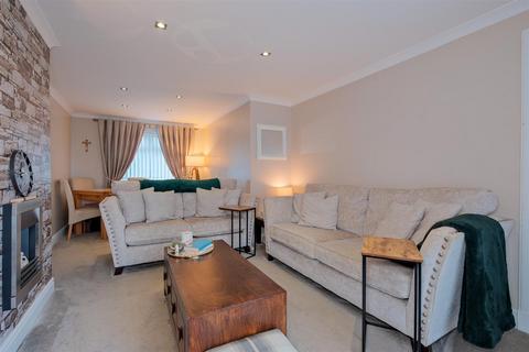 3 bedroom terraced house for sale, Elphinstone Crescent, East Kilbride