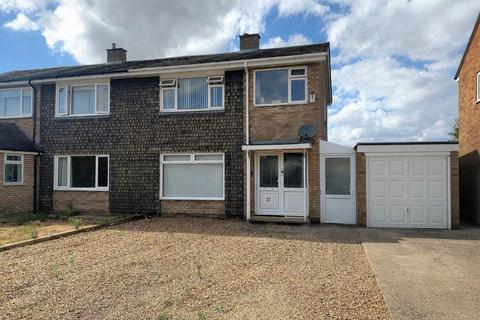 Silver Birch Avenue, Stotfold, Hitchin, SG5