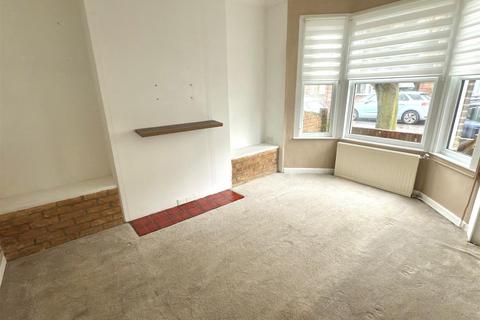 3 bedroom end of terrace house for sale, Ipswich Road, Lowestoft