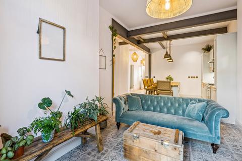 2 bedroom flat to rent, Harden Place, Polwarth, Edinburgh, EH11