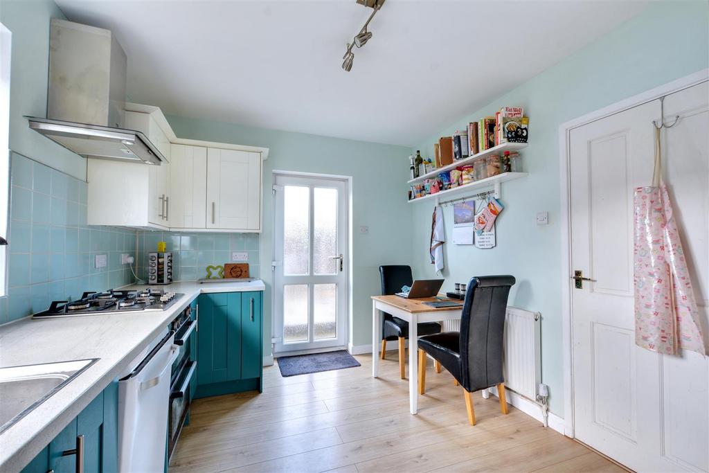 Kitchen 3.jpeg
