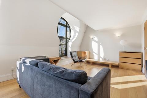 2 bedroom duplex to rent, Forum Magnum Square, County Hall Apartments