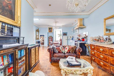 undefined, Sloane Gardens, Chelsea, London, SW1W
