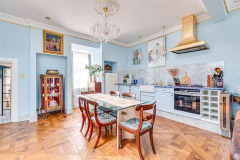 undefined, Sloane Gardens, Chelsea, London, SW1W