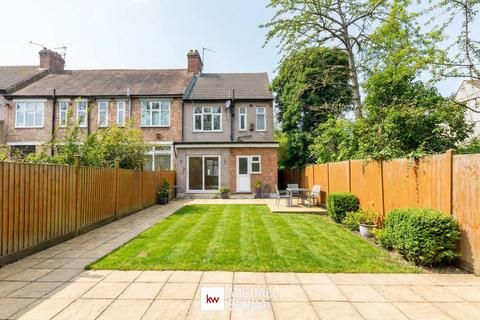 3 bedroom semi-detached house for sale, Winchester Road, London, E4