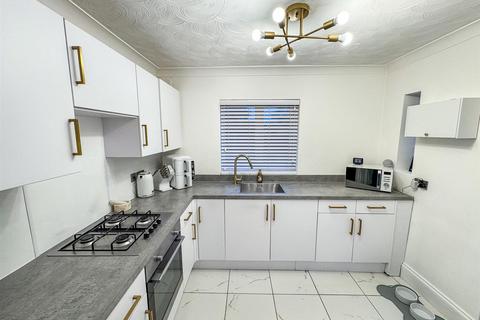 undefined, Ollis Close, Corby NN17