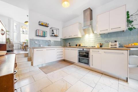 2 bedroom flat for sale, Helix Road, SW2