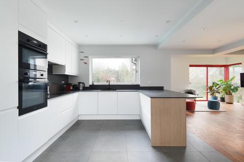 4 bedroom semi-detached house for sale, Heaton Road, Canterbury