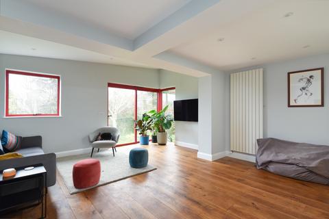 4 bedroom semi-detached house for sale, Heaton Road, Canterbury