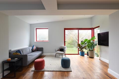 4 bedroom semi-detached house for sale, Heaton Road, Canterbury