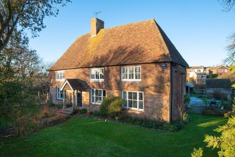 5 bedroom detached house for sale, Moat Road, Headcorn