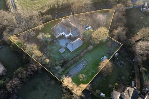 5 bedroom detached house for sale, Moat Road, Headcorn