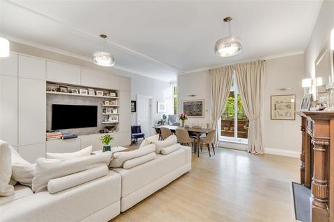 Fitzjohns Avenue, Hampstead, NW3