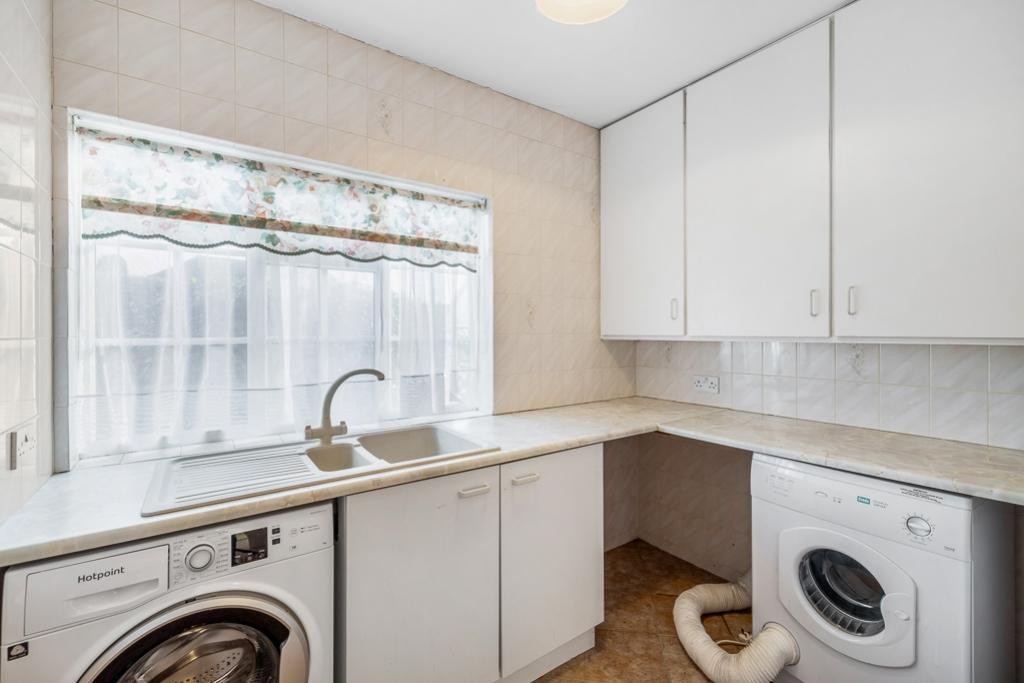 4 Grange Court (Spalding)-27