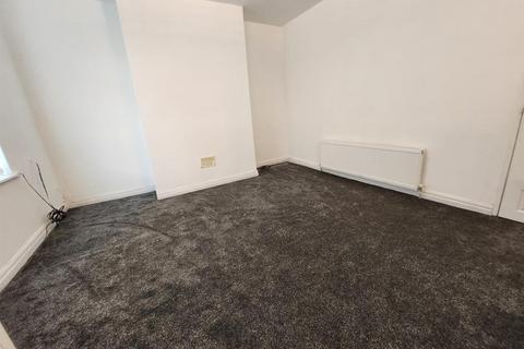 2 bedroom house for sale, Moorside Road, Swinton, Manchester