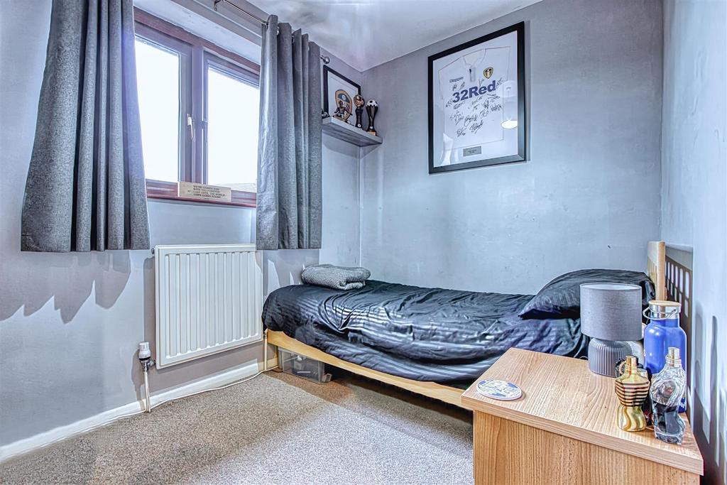 Bedroom thee