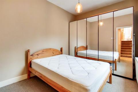 2 bedroom flat to rent, Fairholme Road, London