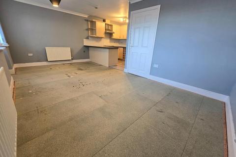 2 bedroom flat for sale, Alverton Drive, Faverdale, Darlington