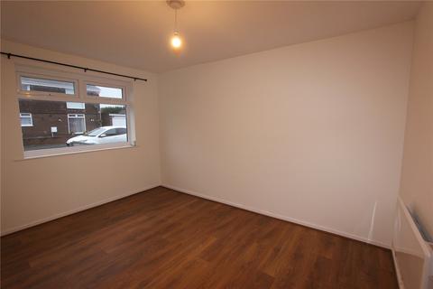 2 bedroom apartment to rent, Langholm Avenue, North Shields, NE29