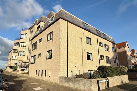 1 bedroom apartment for sale, Carmen Sylva Road, Llandudno
