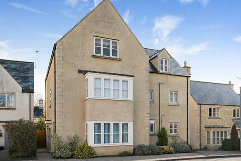 1 bedroom penthouse for sale, Cornwall Close, Tetbury, Gloucestershire, GL8
