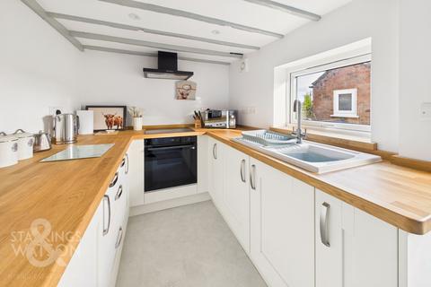 1 bedroom terraced house to rent, High Bungay Road, Loddon, Norwich
