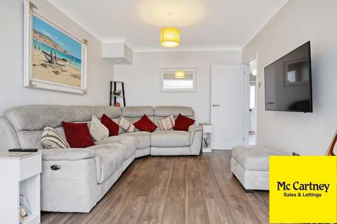 3 bedroom terraced house for sale, Gloucester Avenue, Chelmsford, CM2