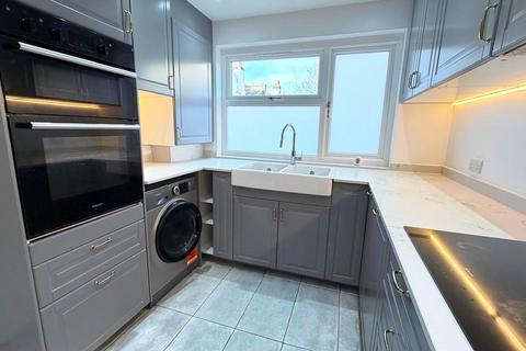 3 bedroom maisonette to rent, Buckingham Road, London, E15 1SW