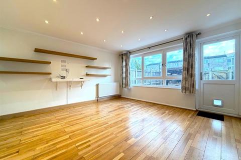 3 bedroom maisonette to rent, Buckingham Road, London, E15 1SW