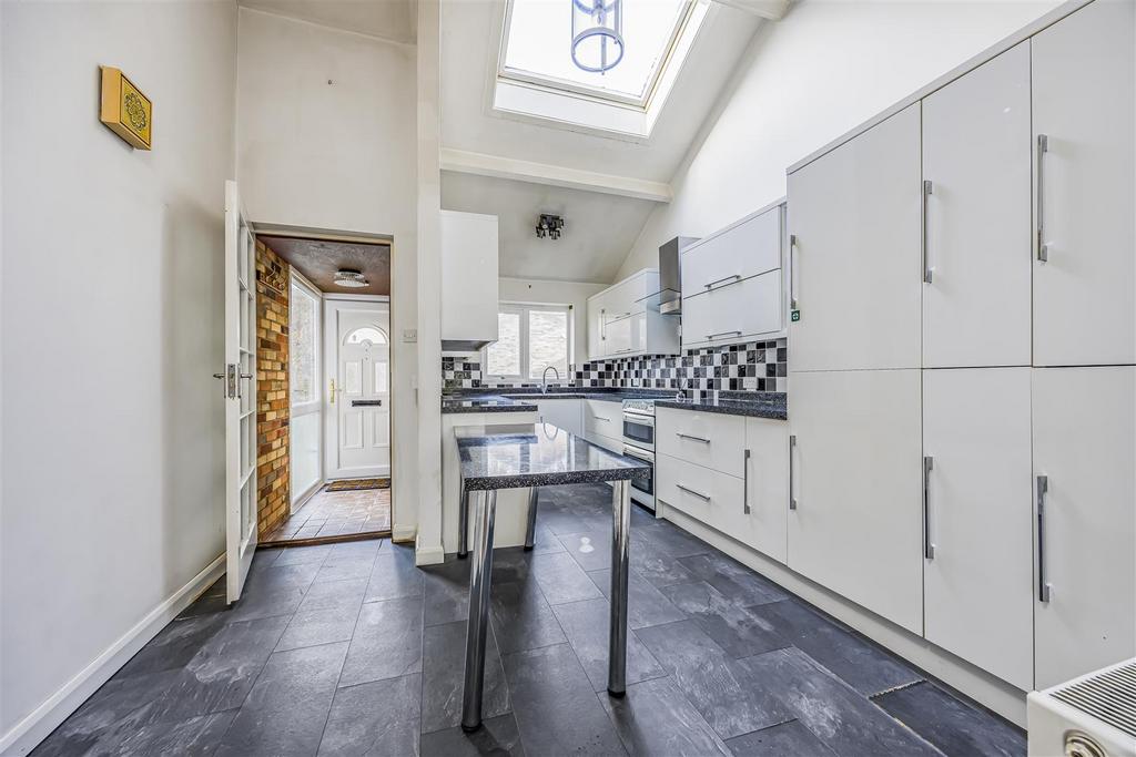 16 Brecon Close, New Milton-Portico Marketing-O'Har