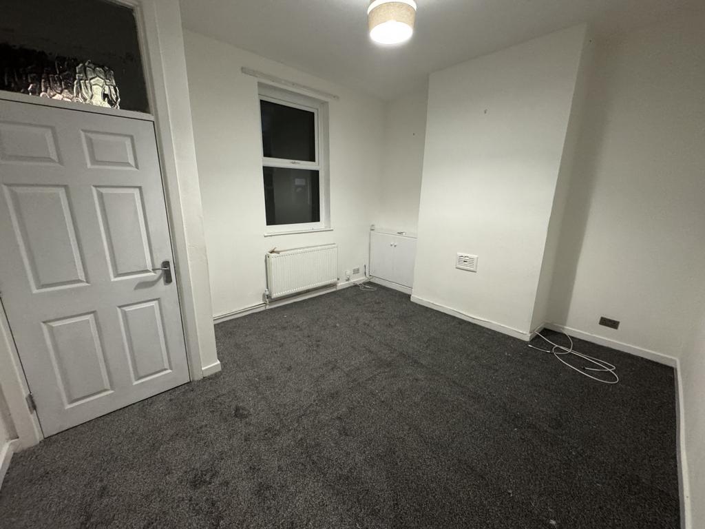 8 Goldfinch Street